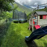 Agreable Villa, Piscine Et Sur Les Hauteur De ヴィラ *