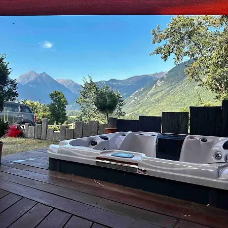 ヴィラ Agreable Villa, Piscine Et Sur Les Hauteur De *