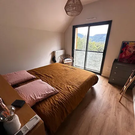 Agreable Villa, Piscine Et Sur Les Hauteur De ヴィラ ギュシャン