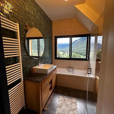 Agreable Villa, Piscine Et Sur Les Hauteur De
