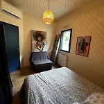 Agreable Villa, Piscine Et Sur Les Hauteur De *