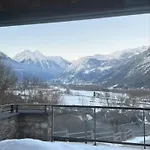 Villa Agreable Villa, Piscine Et Sur Les Hauteur De *