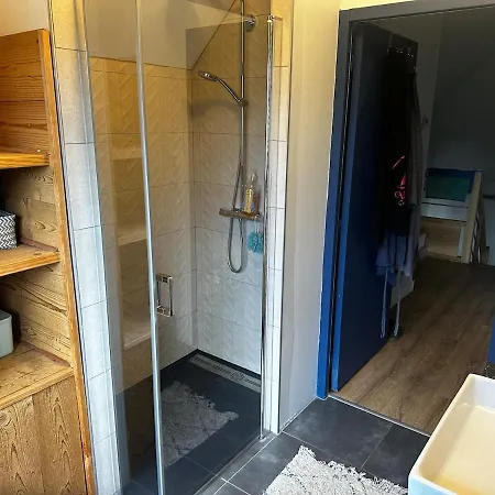 Agreable Villa, Piscine Et Sur Les Hauteur De Вилла Guchan