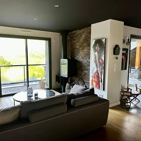 Agreable Villa, Piscine Et Sur Les Hauteur De فيلة Guchan
