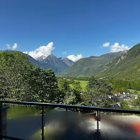 Agreable Villa, Piscine Et Sur Les Hauteur De فيلة